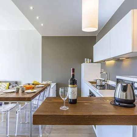 Διαμέρισμα Fleurs 22 - Center - Modern W Terrace *