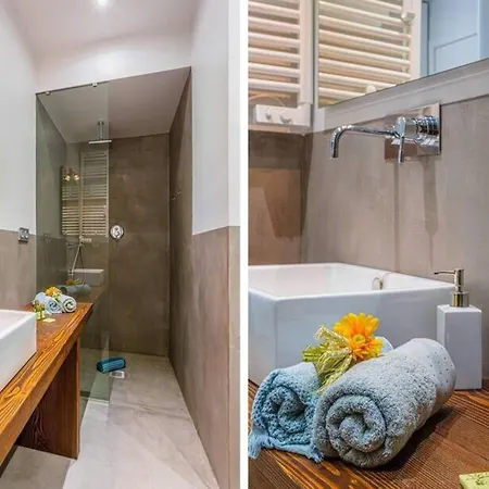 Fleurs 22 - Center - Modern W Terrace Apartment